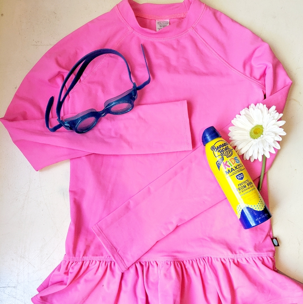 Girls rash guard